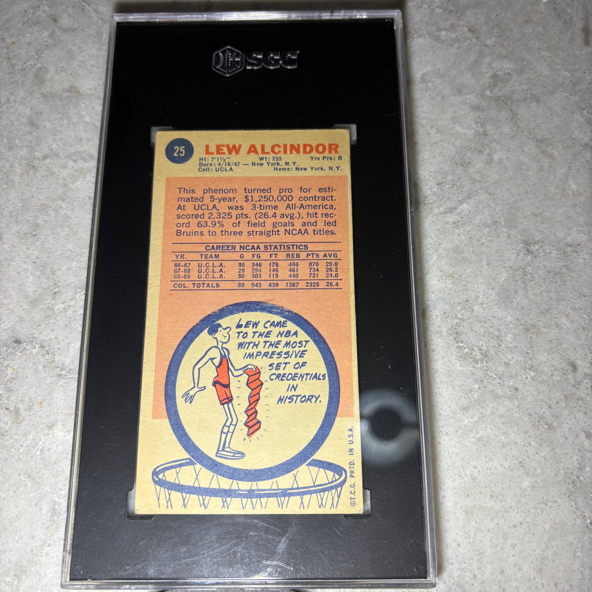 Lew Alcindor (Kareem Abdul-Jabaar) 1969-70 Topps #25 SGC 2.5