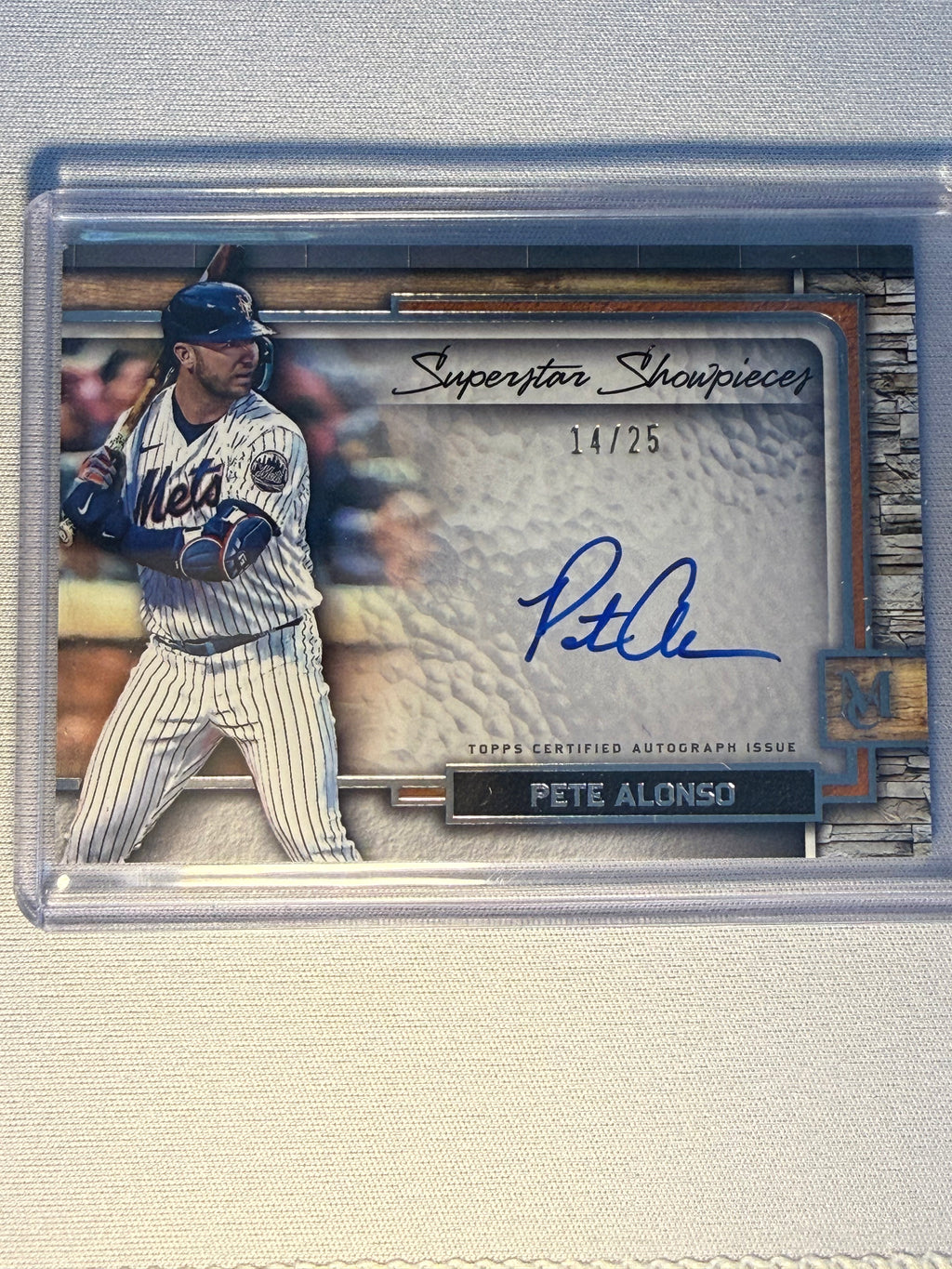 Pete Alonso Topps Superstar Showpiece Autographed Card /25