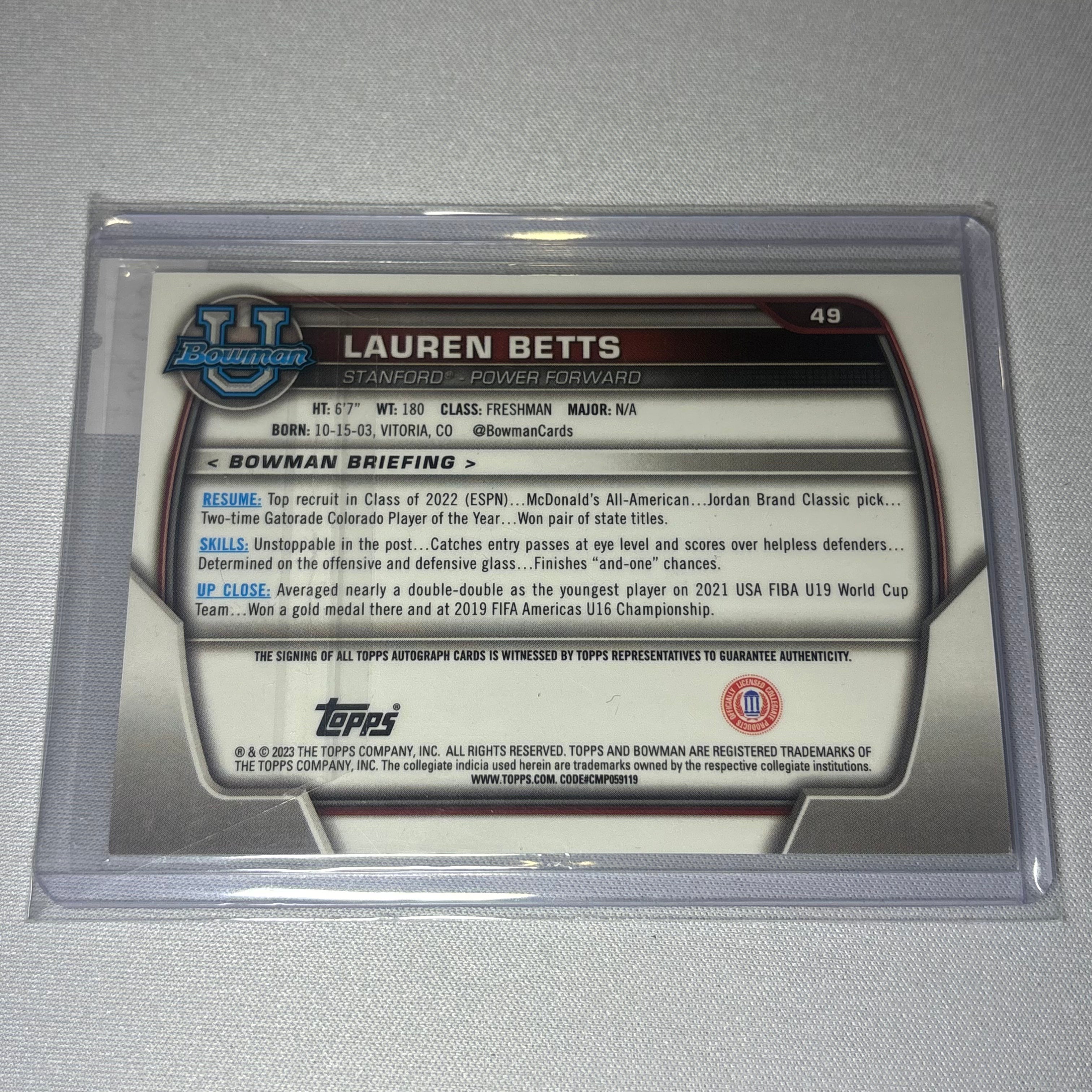 Lauren Betts 2023 Bowman U Chrome 1st Autographed Card