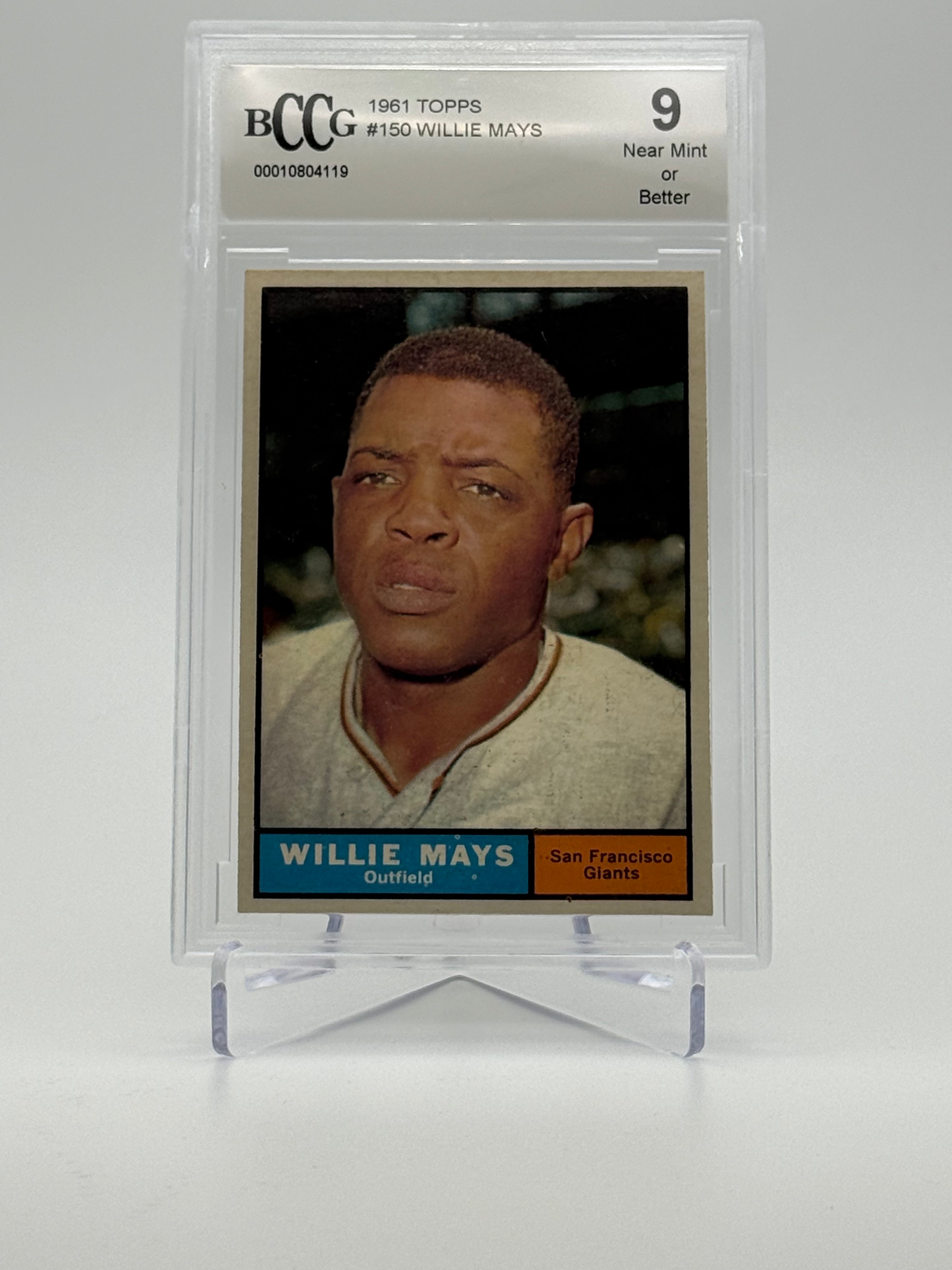 Willie Mays 1961 Topps #150 BCCG 9