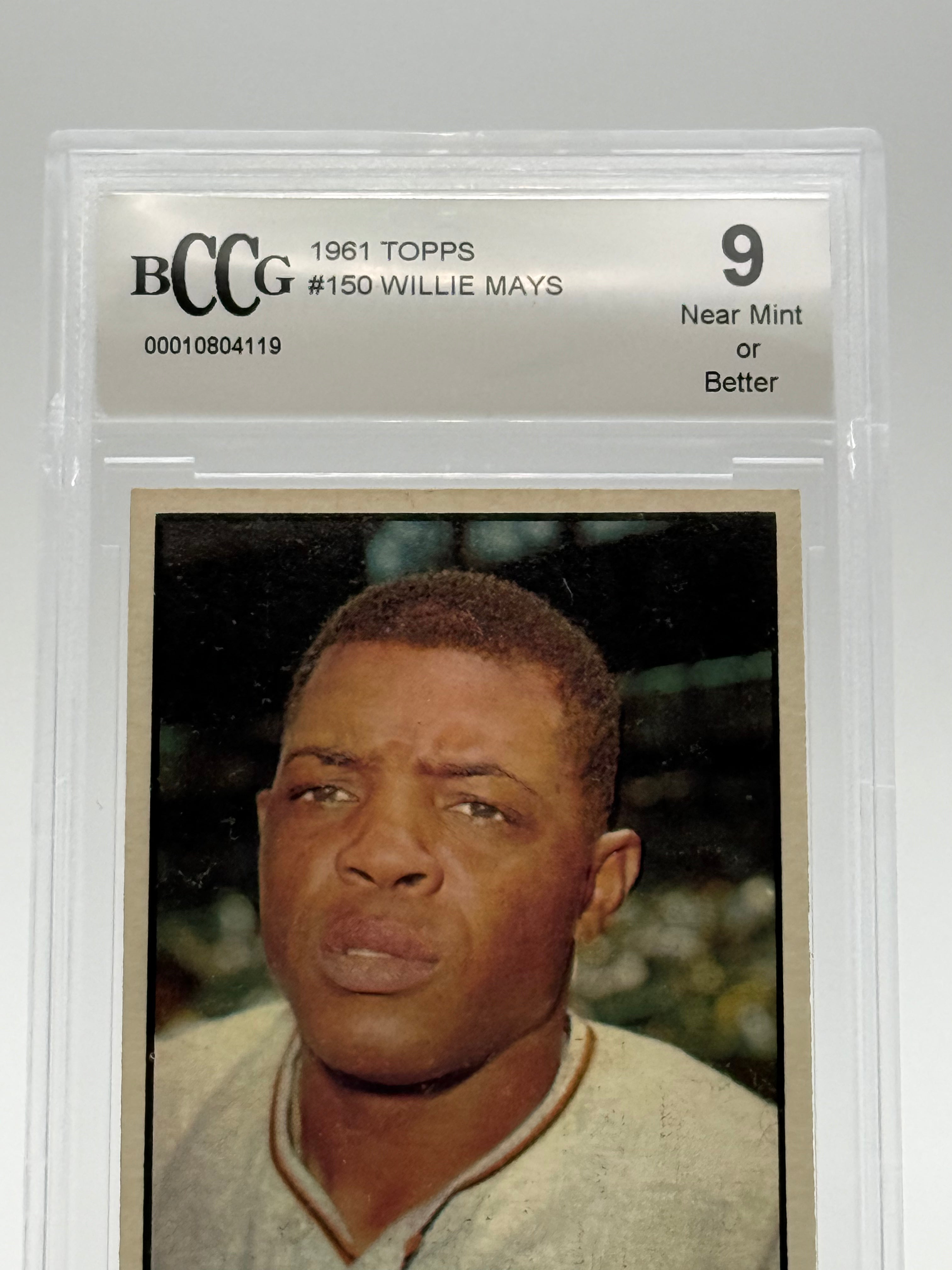 Willie Mays 1961 Topps #150 BCCG 9